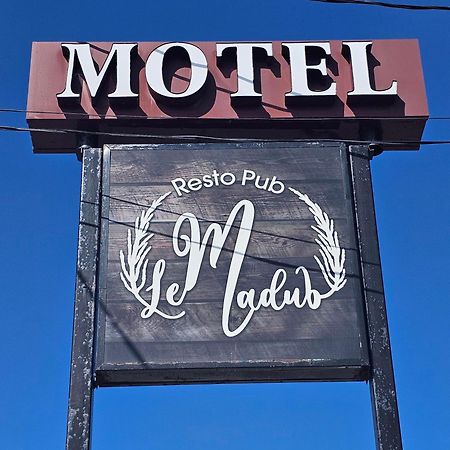 Resto Pub Motel Le Madub L'Isle-Verte Exterior photo